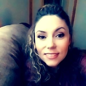 Meet your Posher, Nichole